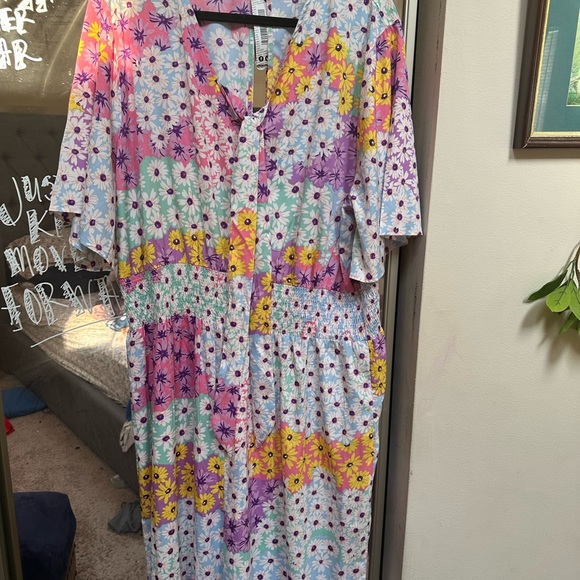 Multi colored jump suit from boohoo - Picture 3 of 4